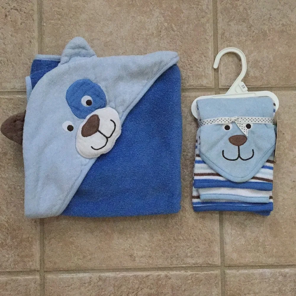 Carter's Dog Hooded Bath Towel and Washcloths